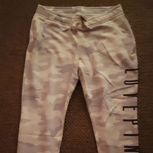 ☆•BNWT Victoria Secret Pink Gray Camo Jogger Sweatpants Size:XLarge •☆